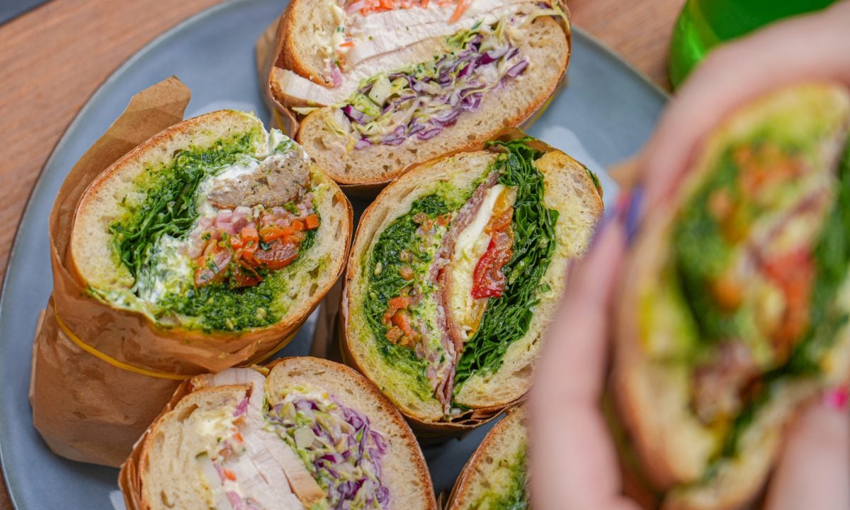 Sandwich og forplejning klar til levering