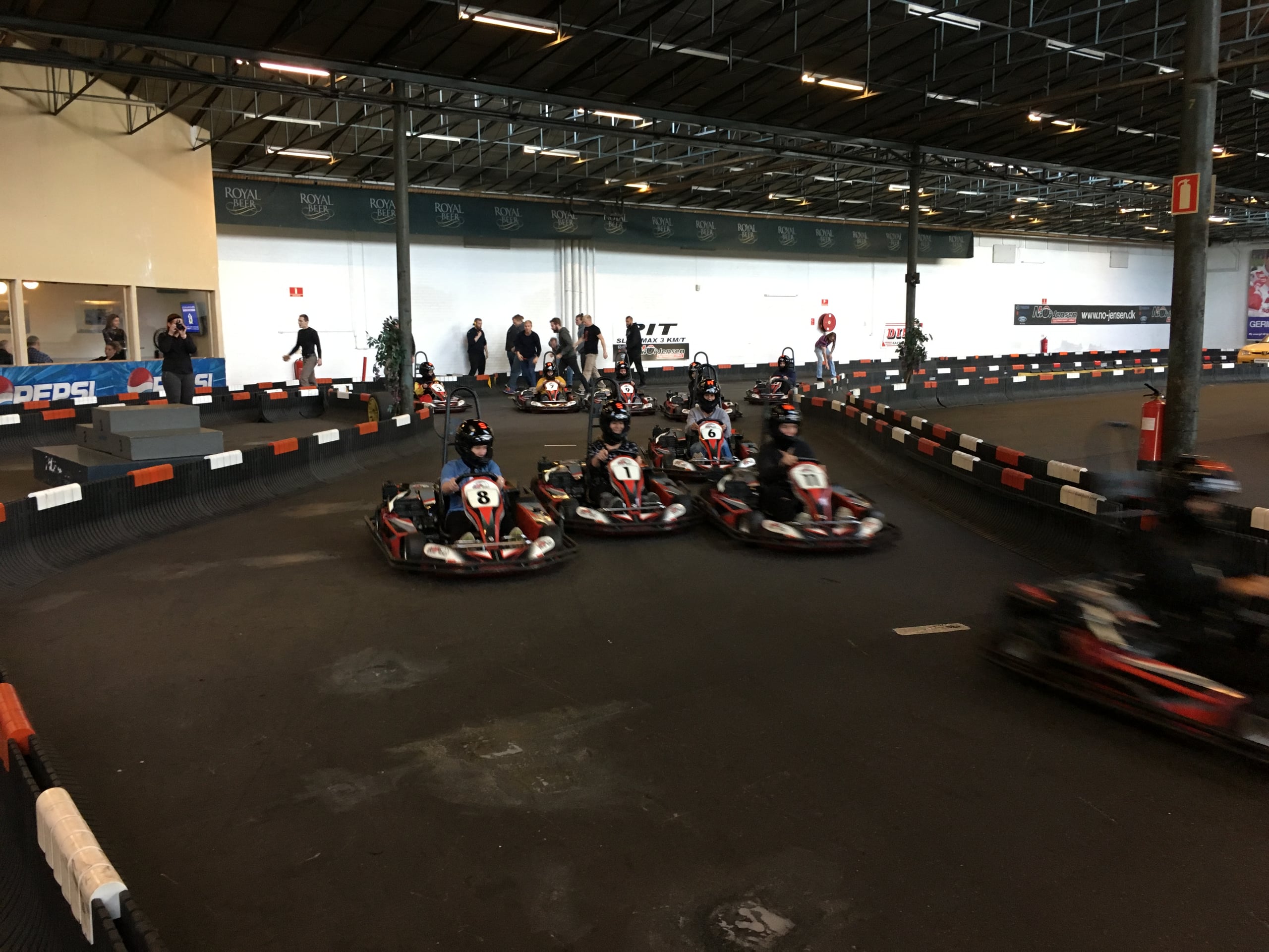 Fuld grid start med tilskuere klar til Grand Prix
